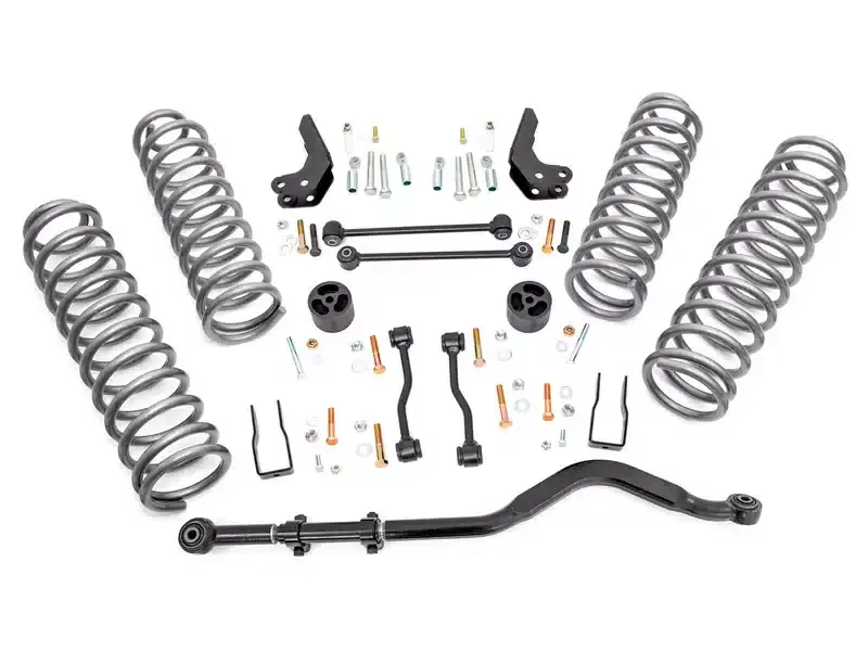 Rough Country 3.5" Standard Lift Kit 246.23RED | RealTruck Flash Sale