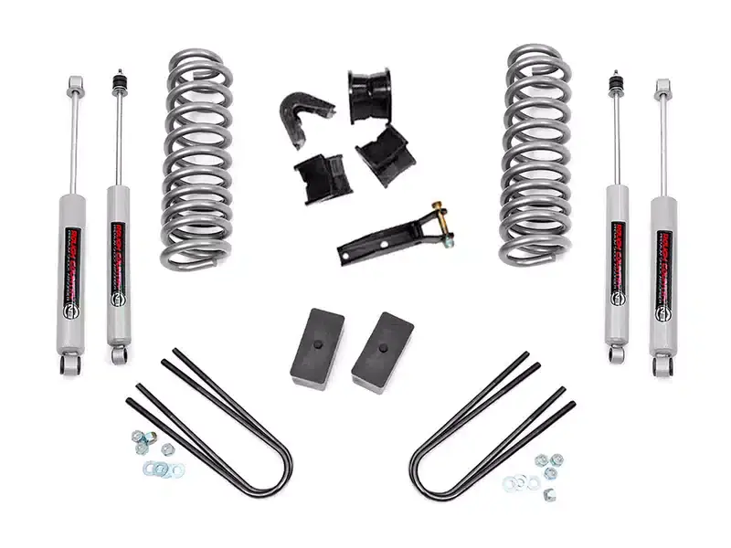 Rough Country 2.5" Standard Lift Kit 41030 | RealTruck Bargain