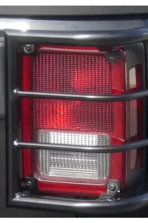 Grab Now Steelcraft Tail Light Guards 32200 | RealTruck
