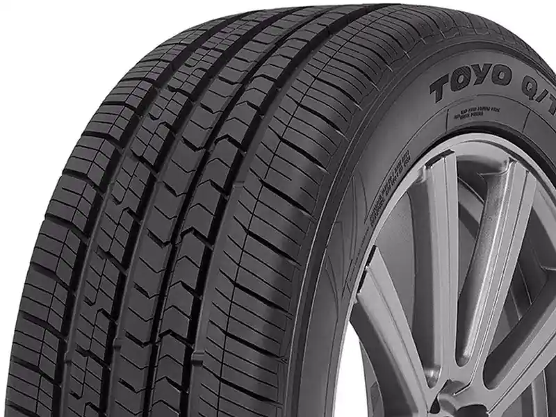 Markdown Toyo Open Country Q/T Tire 318150 | RealTruck